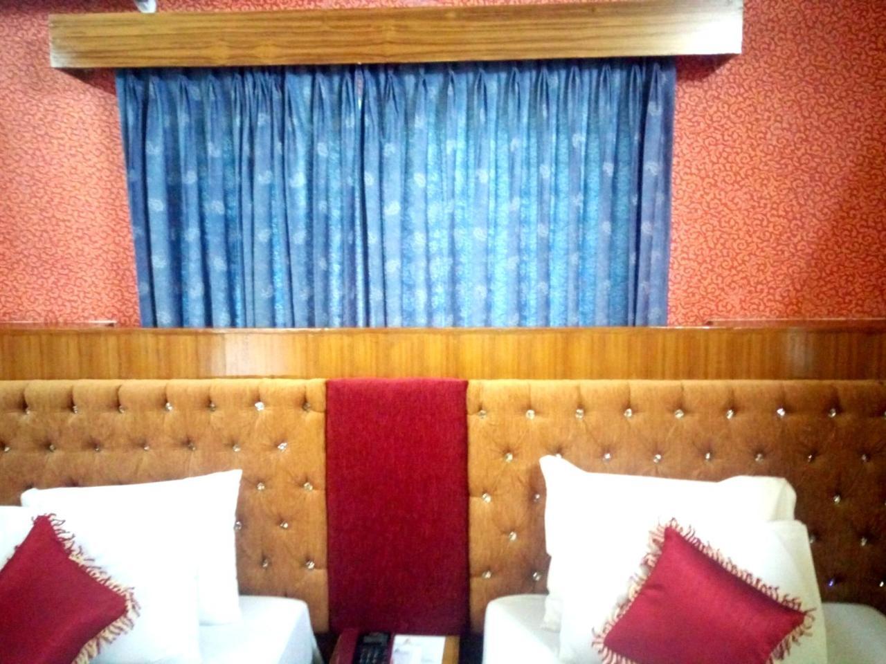 Hotel Lake View Plaza Dhaka Exterior photo