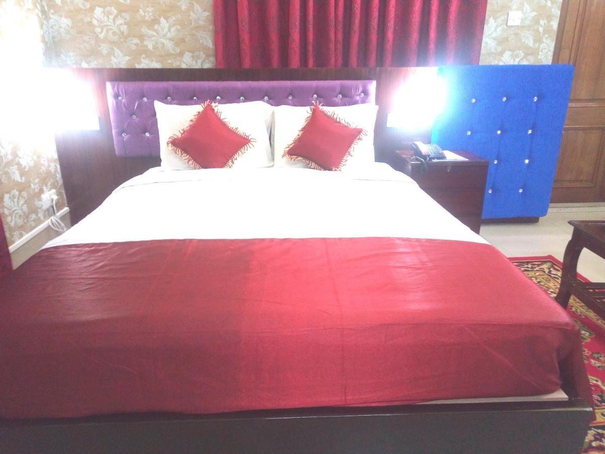 Hotel Lake View Plaza Dhaka Exterior photo
